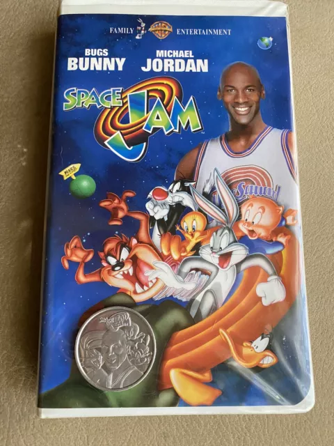 MICHAEL JORDAN SPACE Jam VHS 1996 Clam Shell w/collector coin, Wile E ...