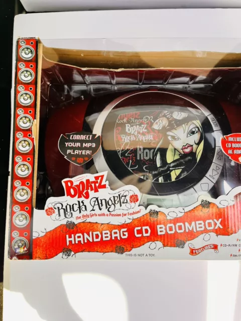 Bratz Rock Ángels Handbag CD Boombox RARE (unopened)