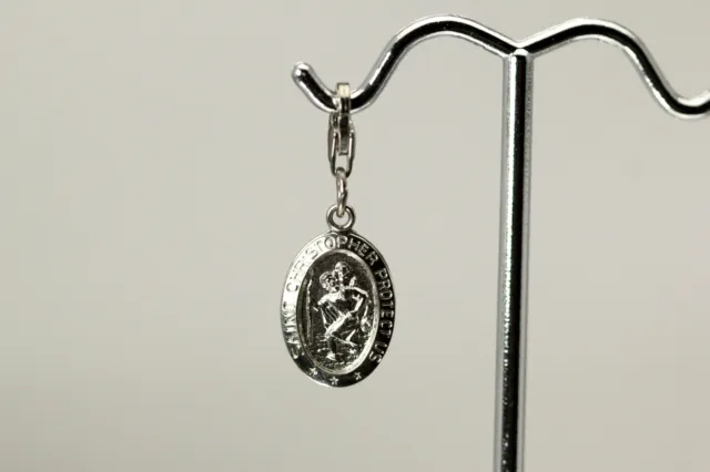 925 Sterling Silver Small Saint Christopher Oval Medal Charm 1.4 Grams (PEN2574)