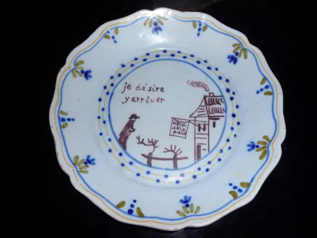 Très Belle Assiette Nevers  très Beau Motif