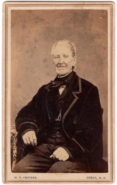 CIRCA 1860s CDV M.N. CROCKER OLD MAN IN SUIT CIVIL WAR ERA PERRY NEW YORK