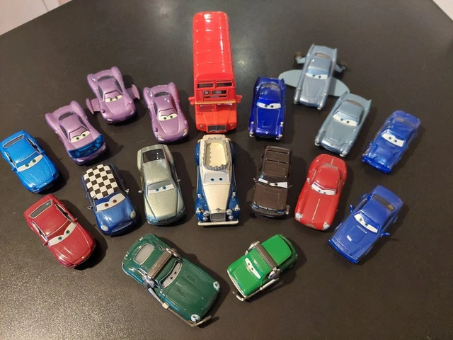 Cars Disney Pixar - Lot Leland The Queen Bus Wheeliam English 18 voitures