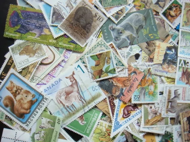 Postage Stamps 50 ANIMALS All Different Thematic World Mixed Collecting/Craft