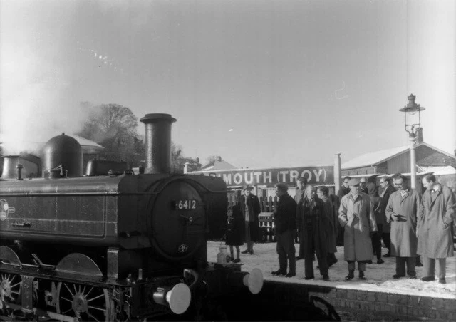 PHOTO GWR 6412 At Monmouth Troy Railway Station On Last Day 4Th Jan ...