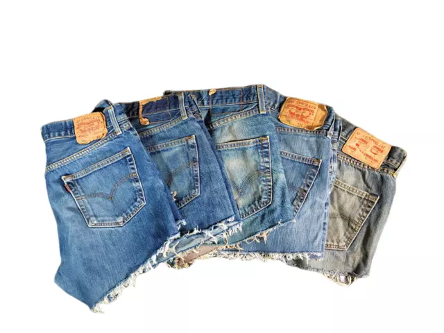 Großhandel/Restposten Levis Damenshorts hochtailliert Hotpants Levi Klasse B x20 2