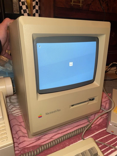 【動作未確認】Apple Macintosh Classic Ⅱ M4150 Apple Macintosh Classic II M4150 For Parts | eBay