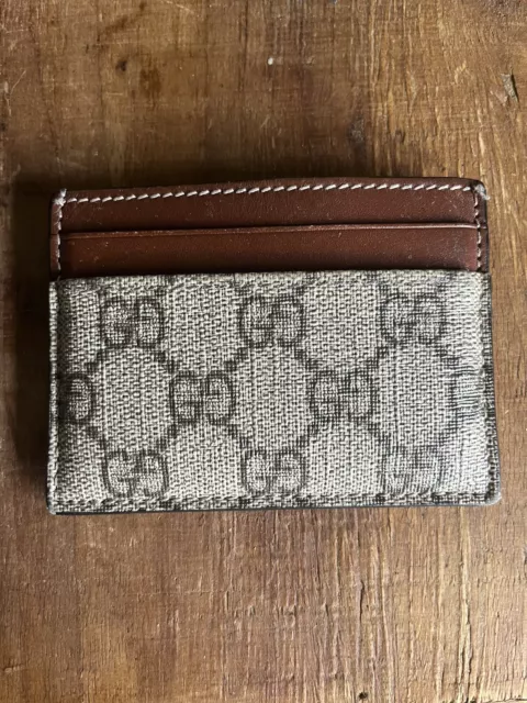 Gucci card case gg supreme wallet. Authentic!