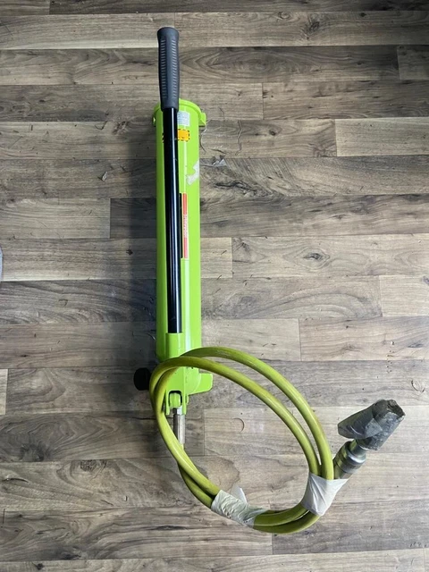 Larzep W11207 Hydraulic Hand Pump
