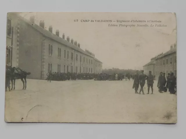 CPA - Militaire - Camp de VALDAHON - Régiment d'Infanterie à l'arrivée -