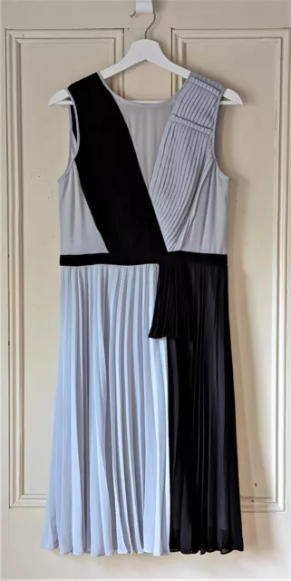 NWT BCBGMAXAZRIA Sleeveless Color Block Pleated Dress Size 10