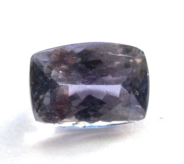 Pierre De Tanzanite 1,63 Carats - Couleur Bleu/violet, Qualité AAA, Certificat HKD, Coupe Ovale