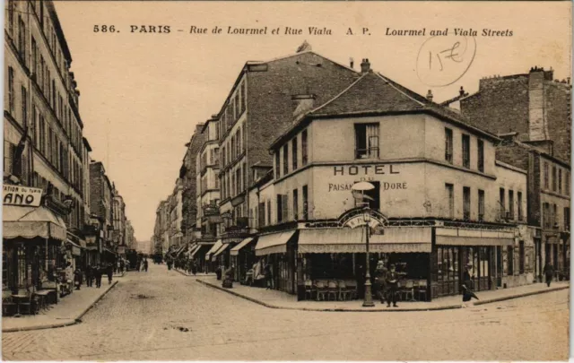CPA PARIS 15e Rue de Lourmel et Rue Viala (65967)