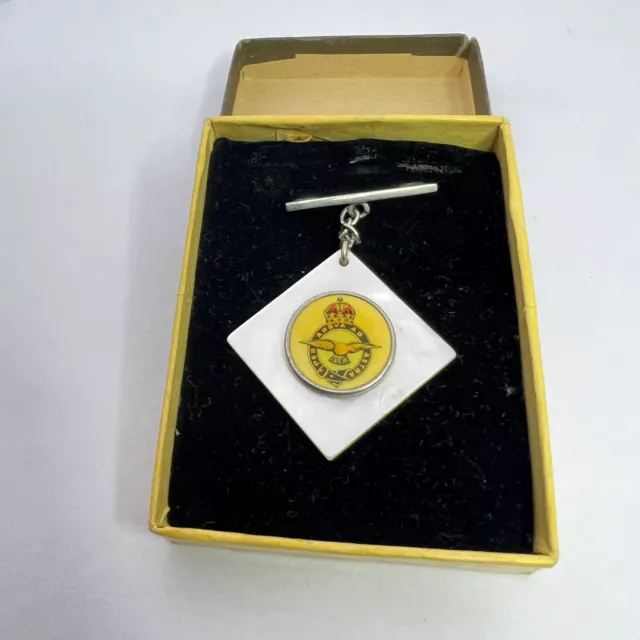 WW2 RAF Royal Air Force Sweetheart Brooch celluloid Pendant boxed 32x32mm