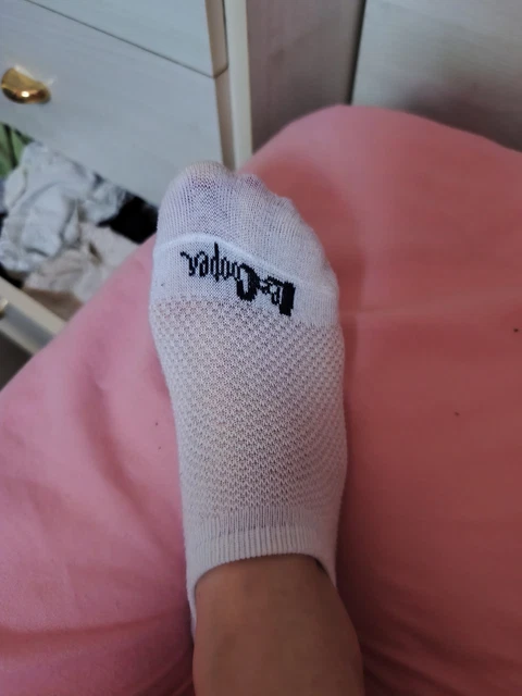 Vendre des Photos de ses Pieds | Marketplace