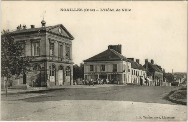 CPA NOAILLES - L Hotel de Ville (130005)