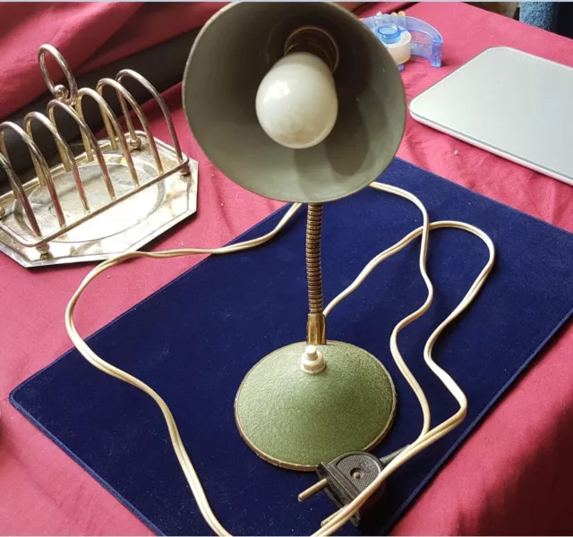 année 1950 Lampe cocotte de table vintage verte joli design
