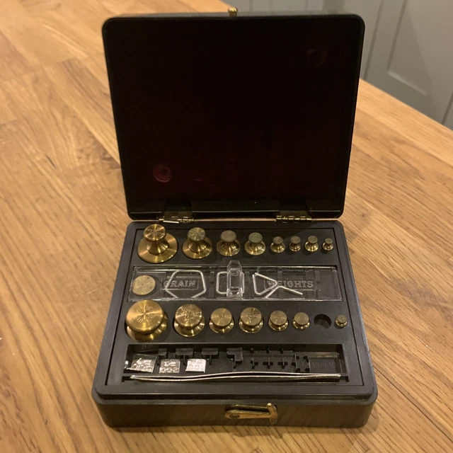 Vintage Boxed Set of Ohaus Scale Corporation Apothecary Pharmaceutical Weights