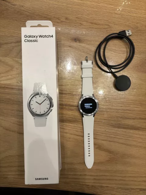 Samsung Galaxy Watch 4 Classic 42mm - Blanc - Très Bon Etat
