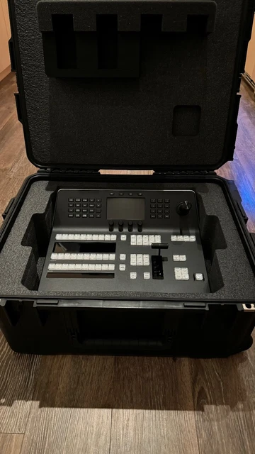 BLACKMAGIC DESIGN ATEM 1 M/E Advanced Broadcast Panel with SKB Travel Case