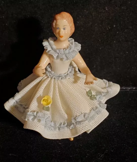 VINTAGE DRESDEN PORCELAIN LACE FIGURINE SEATED LADY-3". Our # t1746