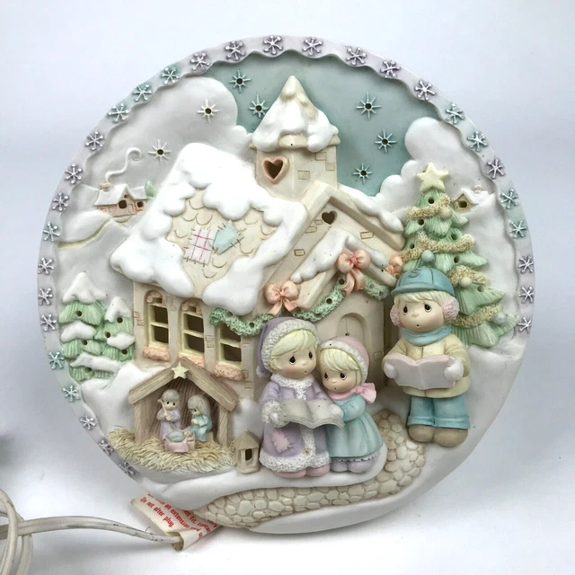 VTG Precious Moments Sugar Town Lighted 3-D Christmas Plate Night Light #150304