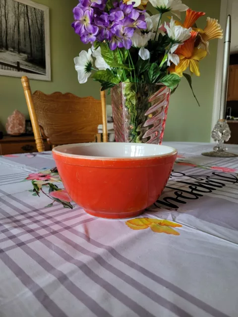 Vintage Pyrex Red Nesting Mixing Bowl 1.5 qt.