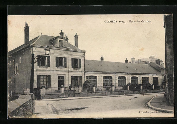 CPA Clamecy, École des Garcons 1910