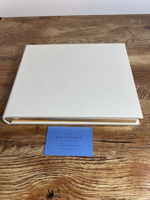 Libro de visitantes de cuero de tiza Smythson mediano 25 cmx21,5 cmx3,5 cm nuevo con etiquetas precio de venta sugerido por el fabricante £250