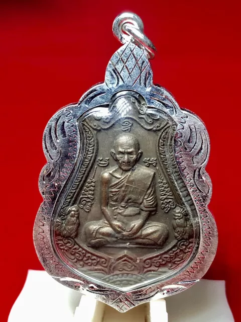 Thai Buddha Amulet Pendant Talisman Phra Lp Ruay Wat Tako Silver Case Charm K468