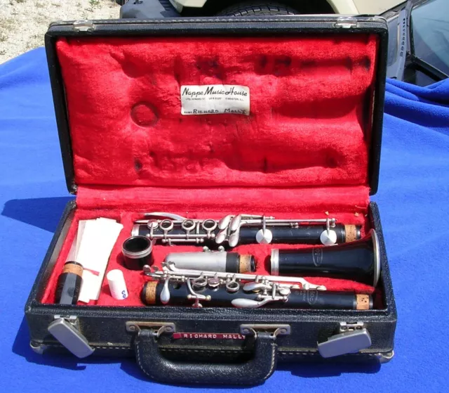 Vito Reso-Tone 3 Clarinet w/Leo Bundy Mouthpiece in Leblanc Hard Case Vito Reso-Tone 3 Clarinet w/Leo Bundy Mouthpiece in Leblanc Hard Case