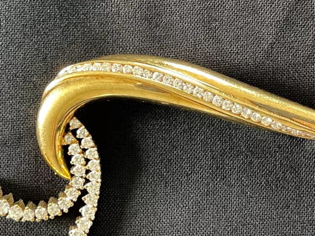 Jose Hess Pin / Brooch 18k Yellow Gold with Diamonds. DESIGNER PIECE!! Jose Hess Pin / Brooch 18k Yellow Gold with Diamonds. DESIGNER PIECE!!