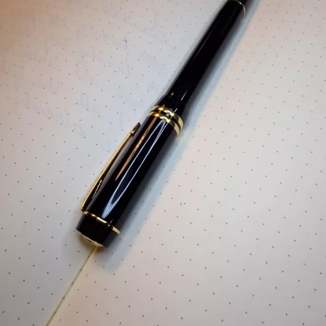 Parker Duofold Centennial Fountain Pen, Black, 18k Gold Med Nib, Un-inked, 2006.