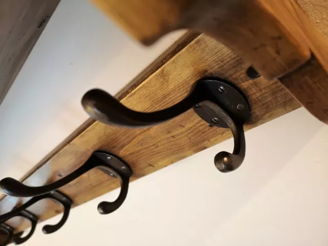 Étagère rack vintage en pin - hameçons de manteau artisanal rustique en bois pays antique 2