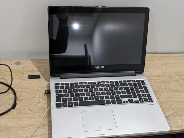 Asus Transformer Book Flip TP500LN-CJ077H 15" Core i3 2.1 GHz - SSD 128 Go - 4 G Asus Transformer Book Flip TP500LN-CJ077H 15" Core i3 2.1 GHz - SSD 128 Go - 4 G