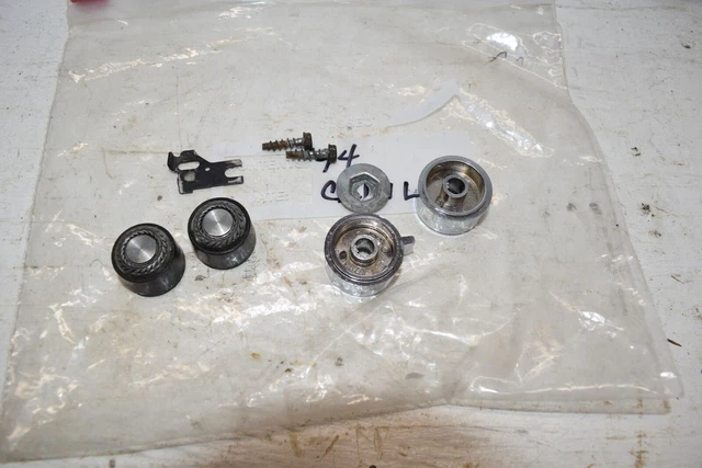 1994 Cadillac Radio Knobs - Used - B14-97