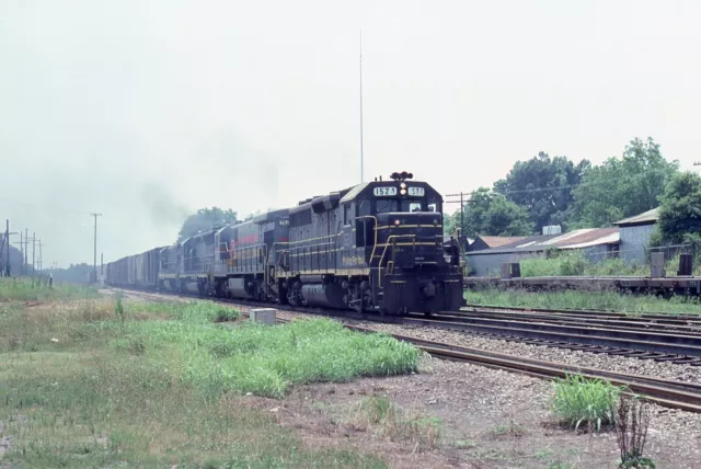 Original Slide SCL Seaboard Coast Line GP40 #1524+3 w/Train - Greenwood SC 1980