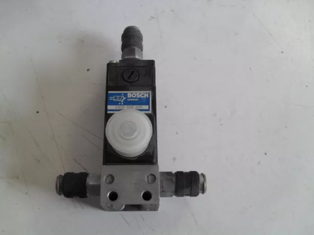 BOSCH Pneumatik Magnet Ventil  Wegeventil 0 820 005 205 + 1824210106 +1825503024