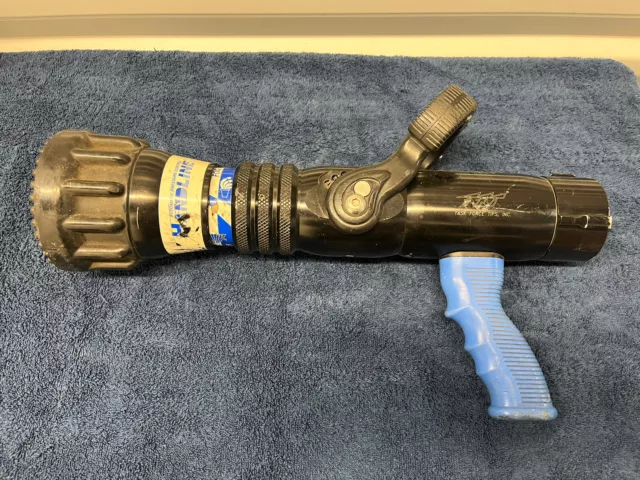 TASK FORCE TIPS - TFT Intake  Automatic Nozzle 95-300 GPM excellent! BLUE