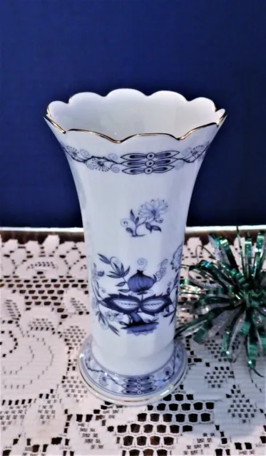 Bareuther Waldsassen Vase Royal Blue Floral Pattern Bavaria Germany Danbury 7"