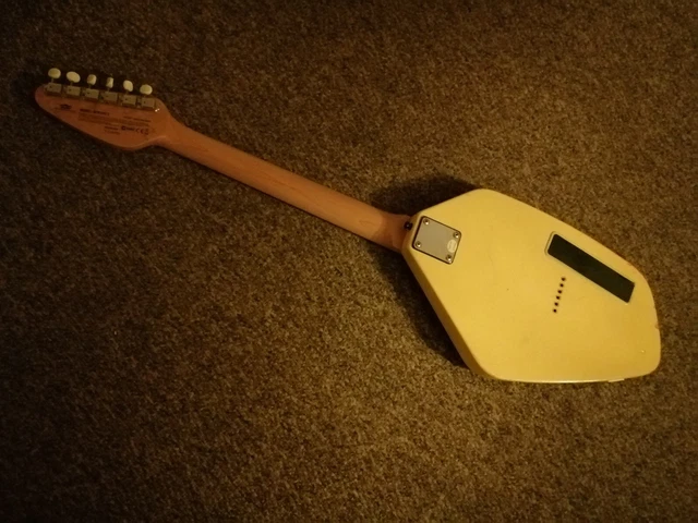 Vox Apache 2 electric guitar 11