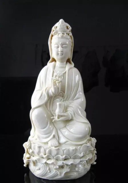 10" Exquisite Chinese Dehua Porcelain Kwan-yin Guanyin goddess Statue