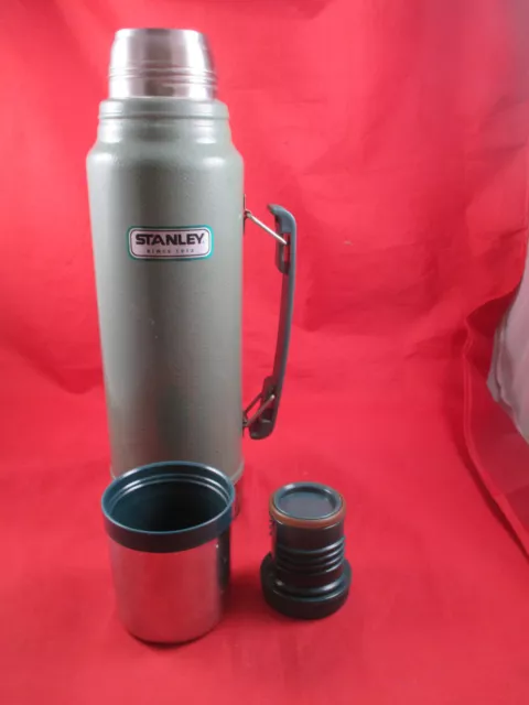 10-01959-024 Stanley 1.1-Quart Stainless Steel Insulated Water Bottle