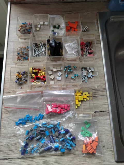 Ampia selezione di condensatori, trasformatori, Wima, Audio Caps SPAZIO GARAGE