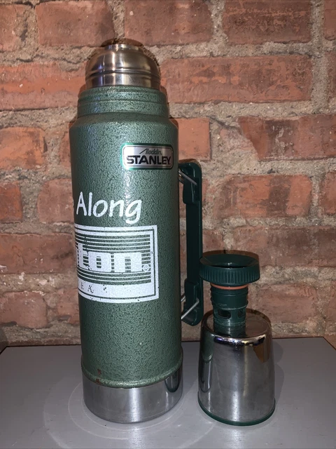 USED - Vintage Take Along LIPTON TEA Aladdin Stanley Metal Thermos No. A-944DH