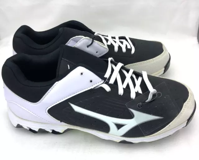 Mizuno Womens 6.5 Softball 9-Spike Swift 5 Fast Pitch Metal Cleat White