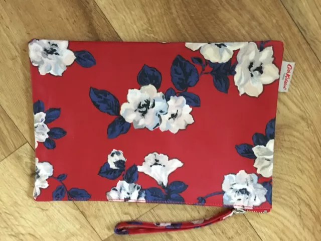 Sac maquillage/cosmétiques floral rouge Cath Kidston, neuf sans étiquettes