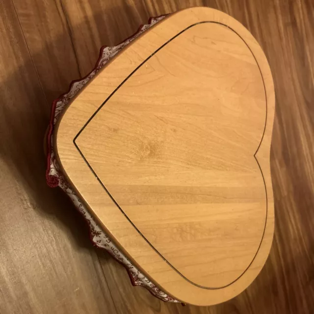 Longaberger Heart Shaped Basket 1999 Medium Sweetheart - Protector, Liner, Lid