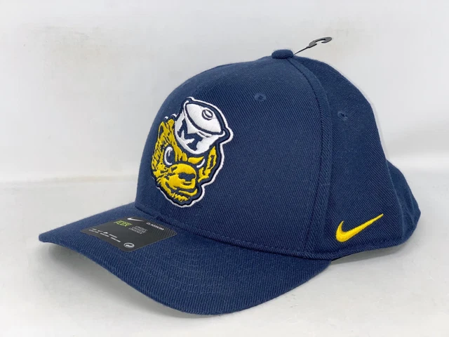 Nike Classic99 Michigan Wolverines Retro Logo Fitted Baseball Hat Cap, OSFM NWT