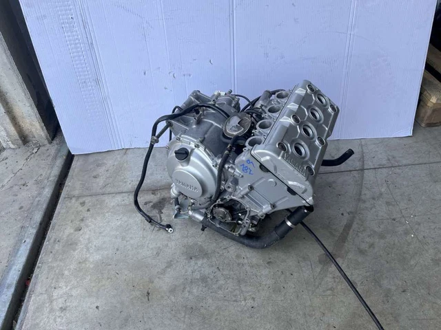 Carter Moteur Inférieur Pour Yamaha YZF 600 R6 (2008-2012) - Occasion Bon état - Avec Bouchon De Vidange