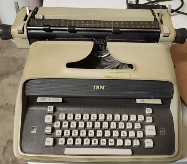 RARE, Vintage IBM Model 11 C Statistical Electric Typewriter Working